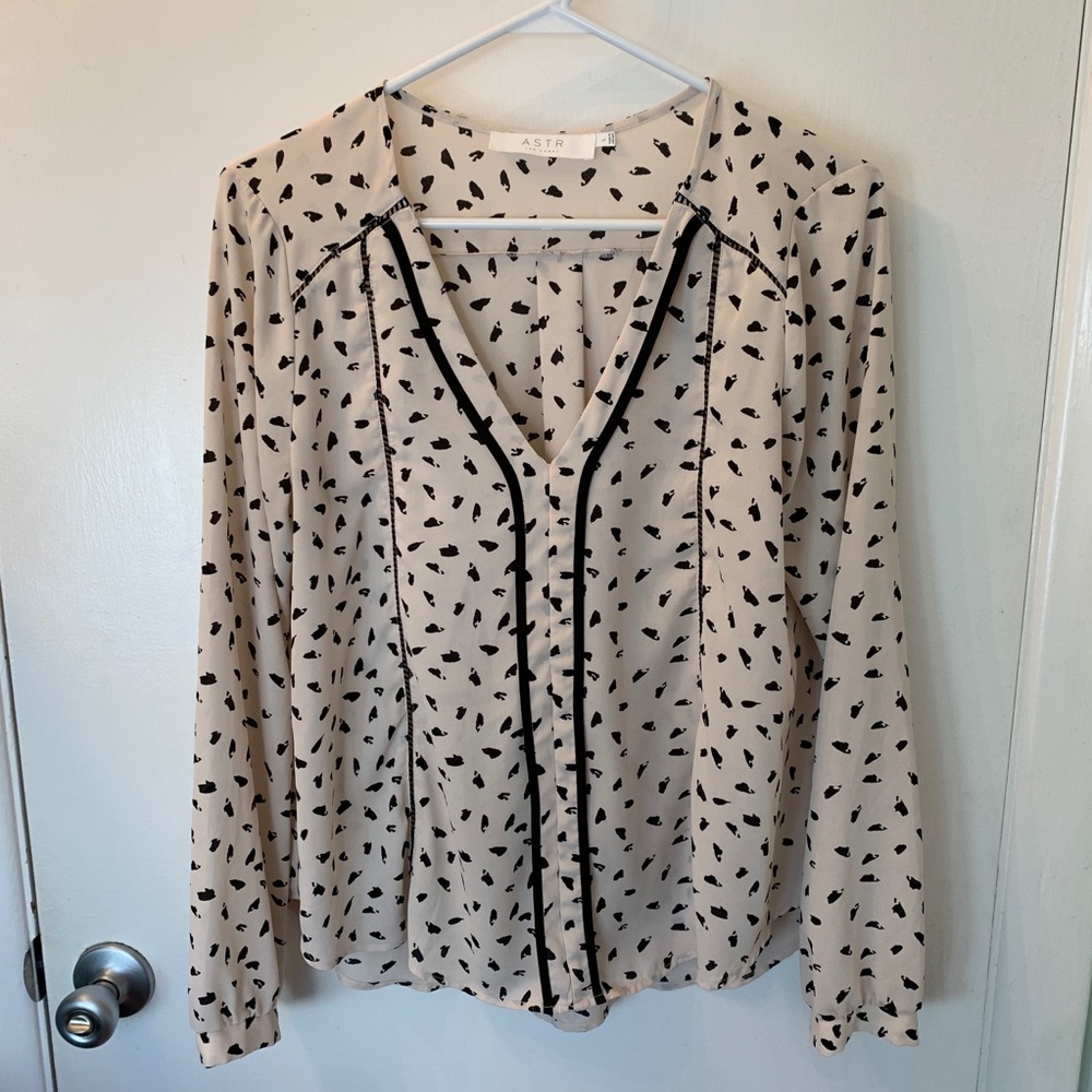 ASTR / NORDSTROM flowy blouse